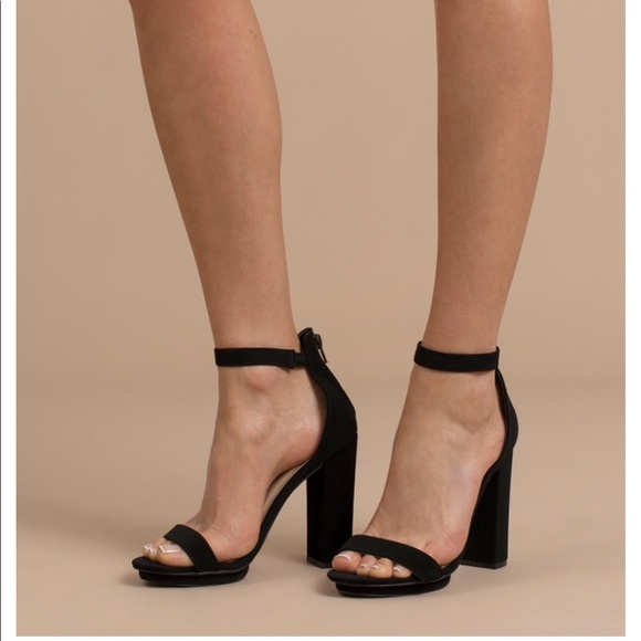 Tobi Shoes - 8 TOBI Penelope Black Ankle Strap Heels🖤